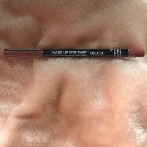 MAKEUP FOREVER AQUA LIP PENCIL “2C”